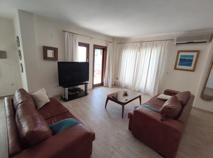 Image No.8-4 Bed Villa / Detached for sale