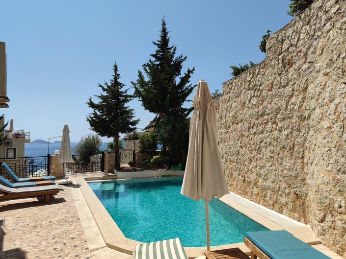 Image No.12-4 Bed Villa / Detached for sale