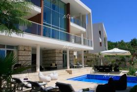 Image No.13-4 Bed Villa / Detached for sale