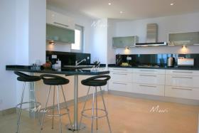Image No.12-4 Bed Villa / Detached for sale