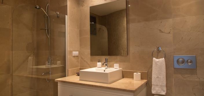 Image No.17-4 Bed Villa / Detached for sale