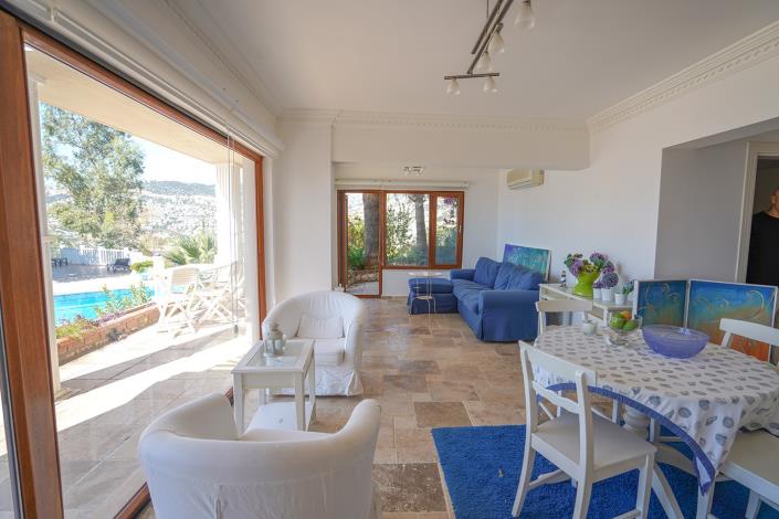 Image No.32-2 Bed Apartment for sale