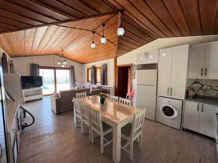 Image No.10-3 Bed Bungalow for sale