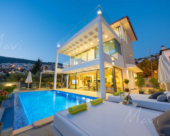 Image No.4-5 Bed Villa / Detached for sale