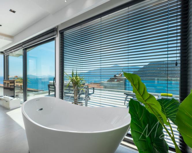 Image No.17-5 Bed Villa / Detached for sale