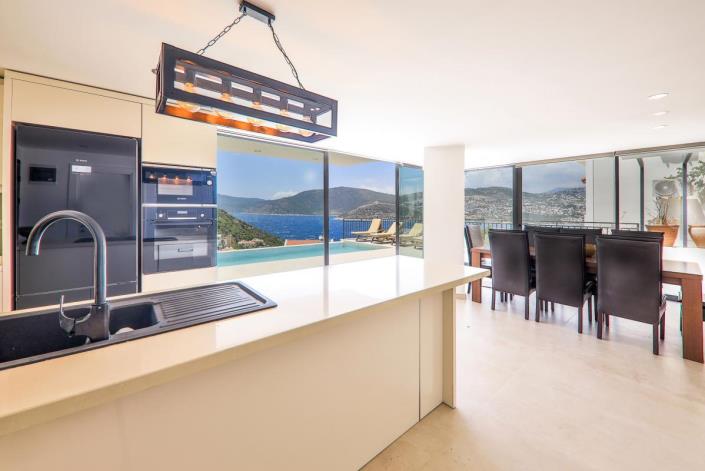 Image No.8-4 Bed Villa / Detached for sale