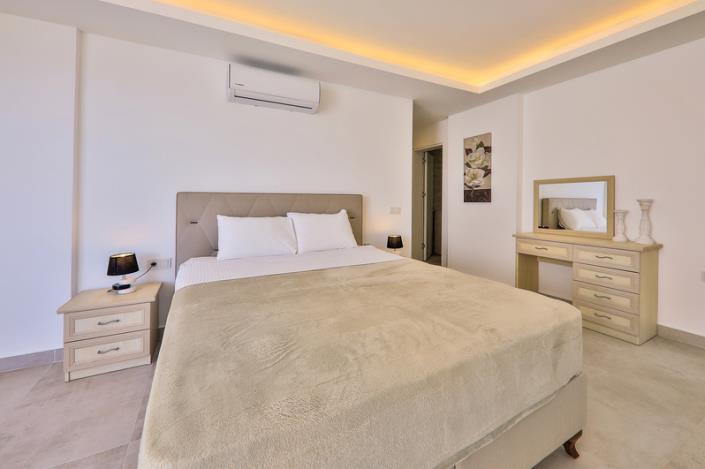 Image No.4-4 Bed Villa / Detached for sale