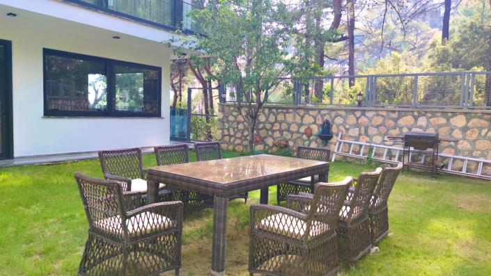 Image No.36-4 Bed Villa / Detached for sale