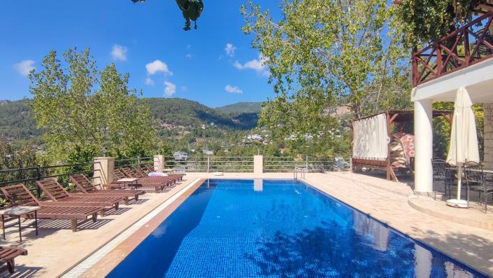 Image No.16-4 Bed Villa / Detached for sale