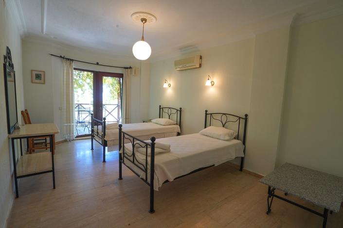 Image No.33-4 Bed Villa / Detached for sale