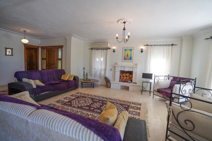 Image No.38-4 Bed Villa / Detached for sale