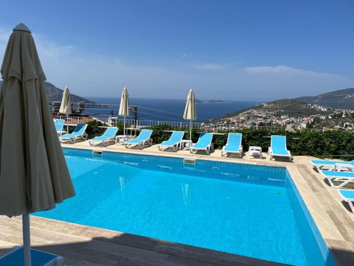 Image No.3-24 Bed Commercial for sale