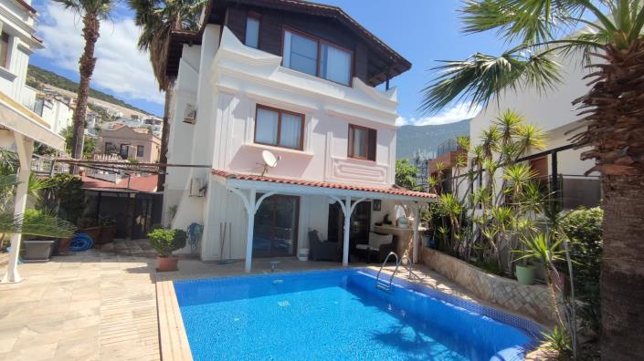 Image No.1-Maison / Villa de 3 chambres à vendre à Kalkan