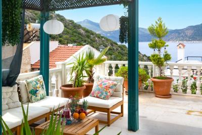 Villa / Détaché de 5 chambres à vendre à Kalkan
