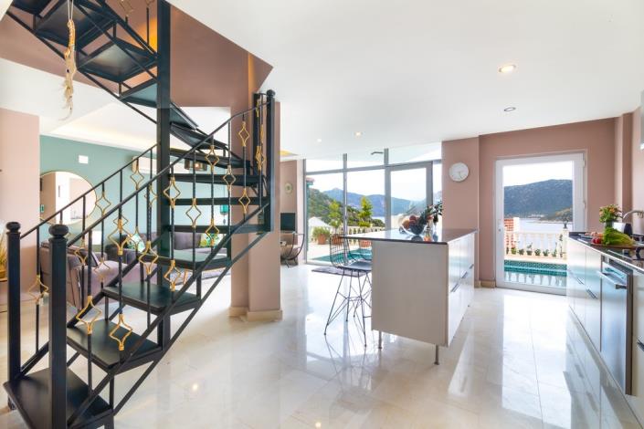 Image No.23-Villa / Détaché de 5 chambres à vendre à Kalkan