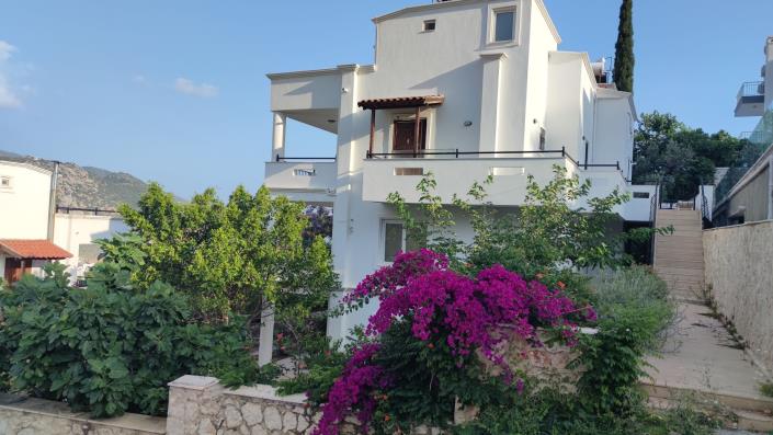 Image No.9-Appartement de 9 chambres à vendre à Kalkan