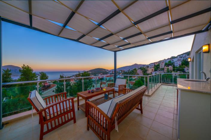 Image No.5-5 Bed Villa / Detached for sale