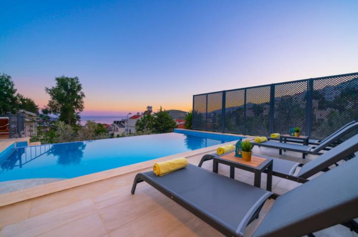 Image No.1-Villa / Détaché de 5 chambres à vendre à Kalkan