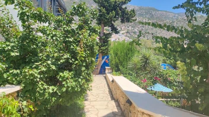 Image No.9-2 Bed Apartment for sale