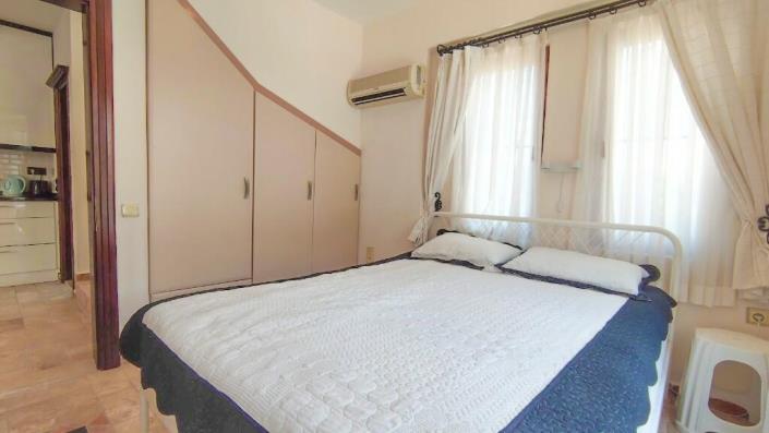 Image No.11-2 Bed Apartment for sale