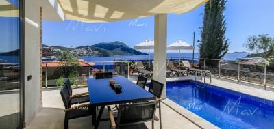MAVI-REAL-ESTATE-Kalkan-Modern-Luxury-Villas-and-Apartments-and-Villas-for-Sale-in-Kalkan_4-9