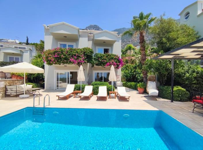 Image No.12-3 Bed Villa / Detached for sale