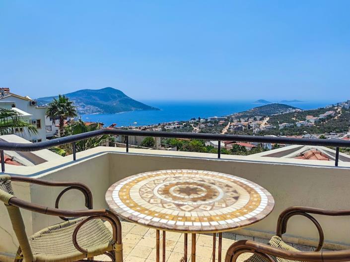 Image No.13-3 Bed Villa / Detached for sale