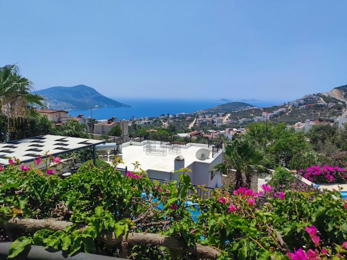 Image No.9-3 Bed Villa / Detached for sale