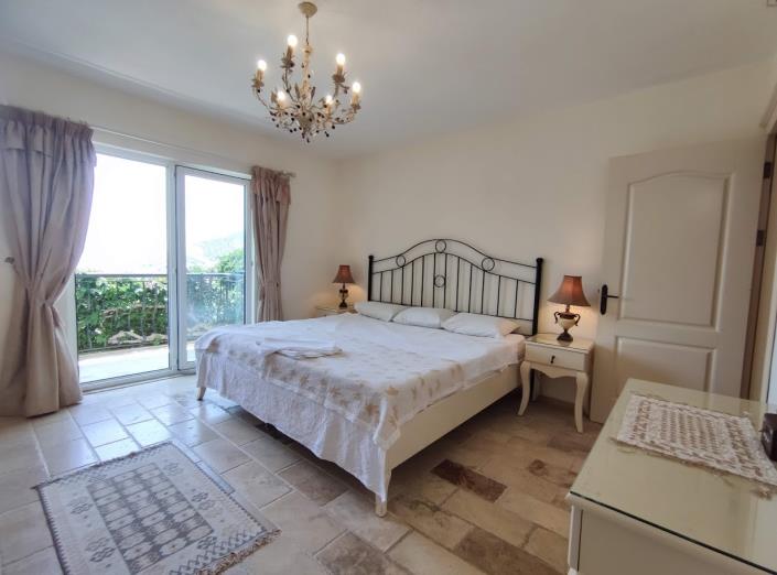 Image No.19-3 Bed Villa / Detached for sale