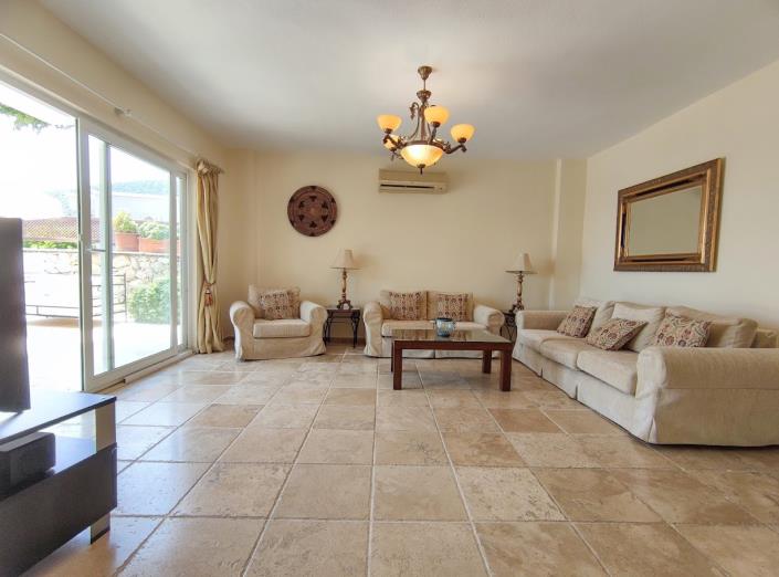 Image No.30-3 Bed Villa / Detached for sale