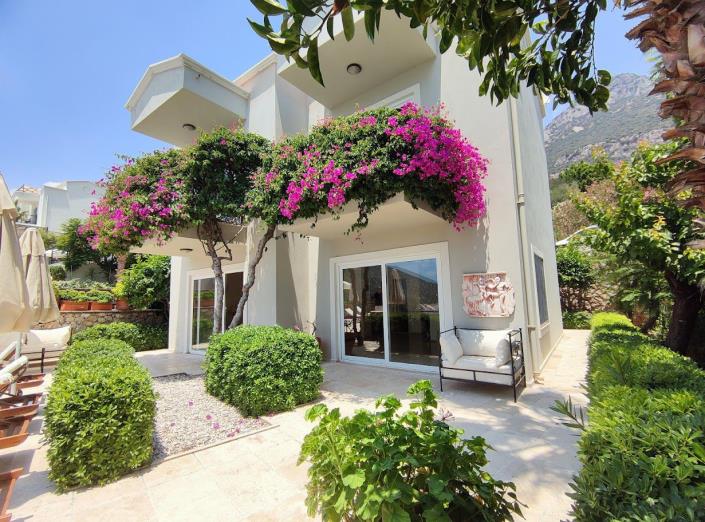 Image No.44-3 Bed Villa / Detached for sale