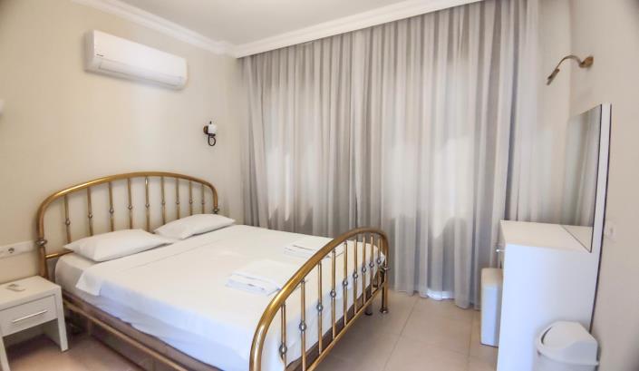 Image No.38-4 Bed Villa / Detached for sale