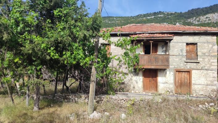 Image No.1-4 Bed Country Property for sale