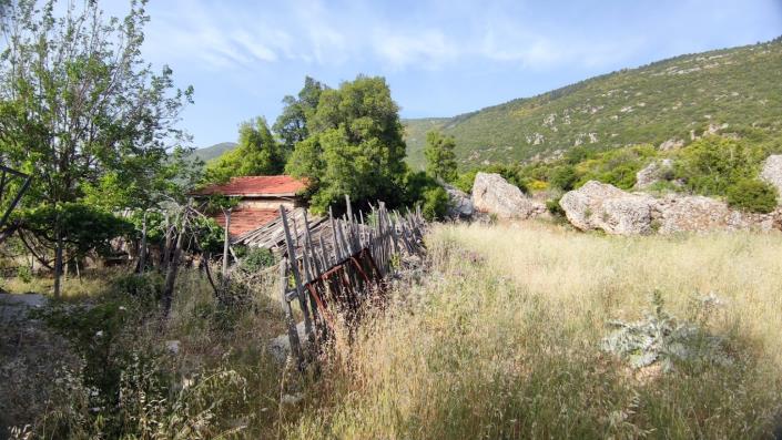 Image No.6-4 Bed Country Property for sale