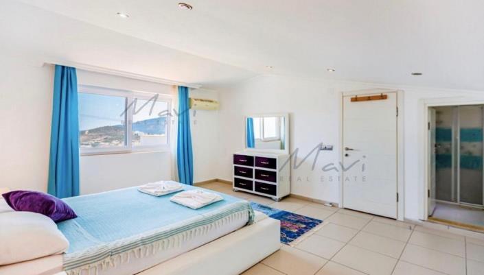 Image No.20-3 Bed Apartment for sale