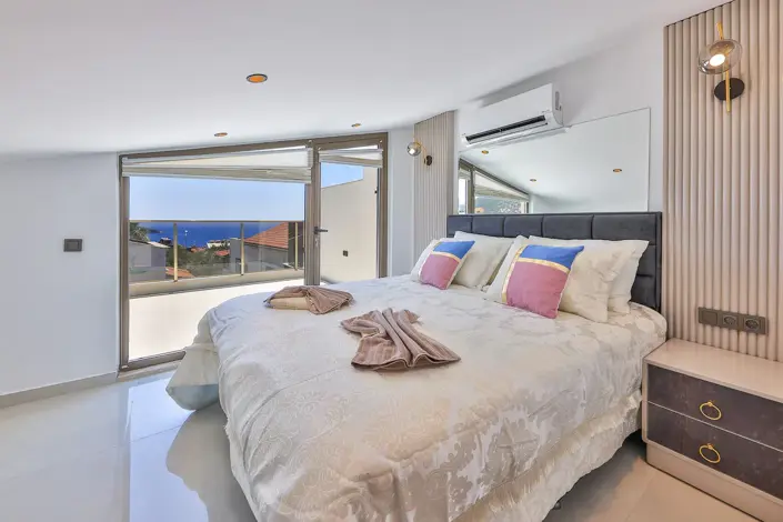 Image No.12-2 Bed Villa for sale