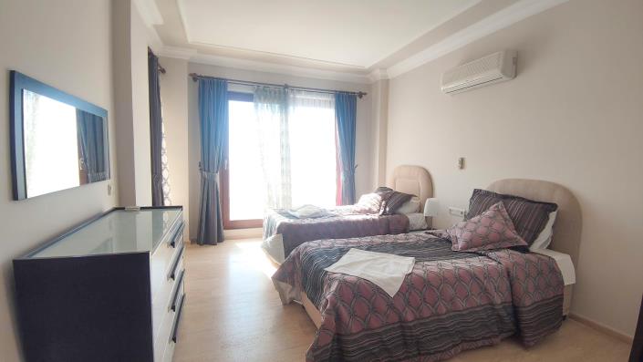 Image No.10-2 Bed Apartment for sale