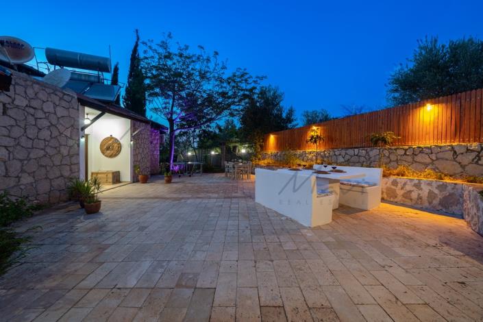 Image No.43-4 Bed Villa / Detached for sale