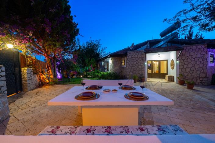 Image No.45-4 Bed Villa / Detached for sale