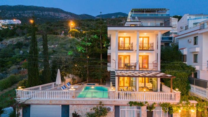 Image No.22-4 Bed Villa / Detached for sale