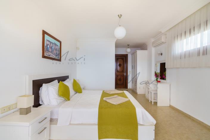 Image No.33-4 Bed Villa / Detached for sale