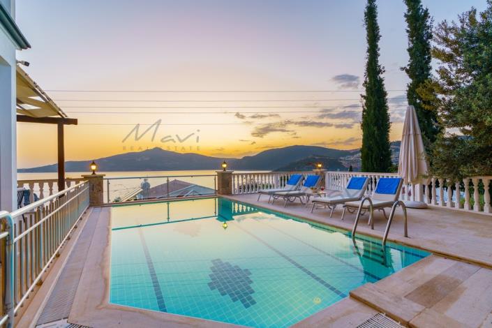 Image No.47-4 Bed Villa / Detached for sale