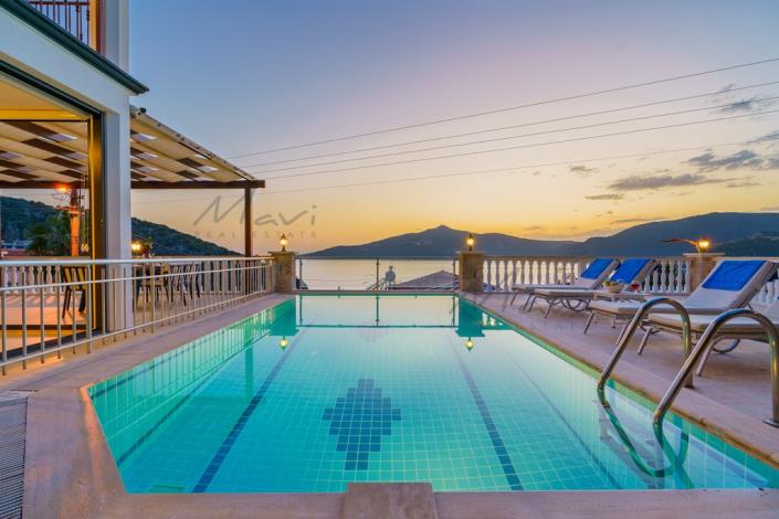 Image No.48-4 Bed Villa / Detached for sale