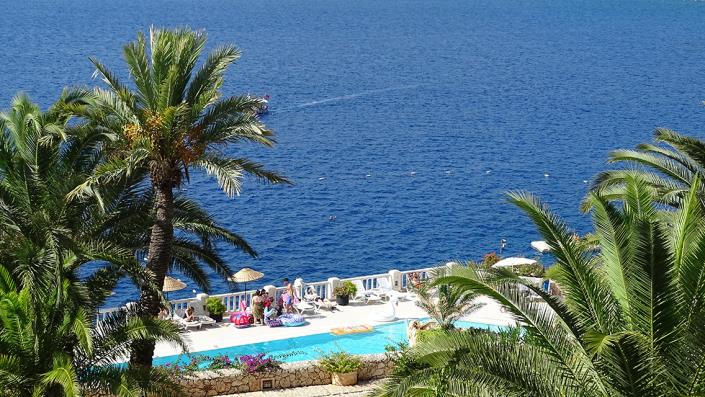 Image No.23-2 Bed Semi-Detached for sale