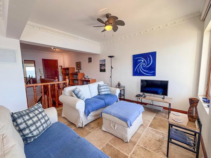 Image No.11-3 Bed Apartment for sale