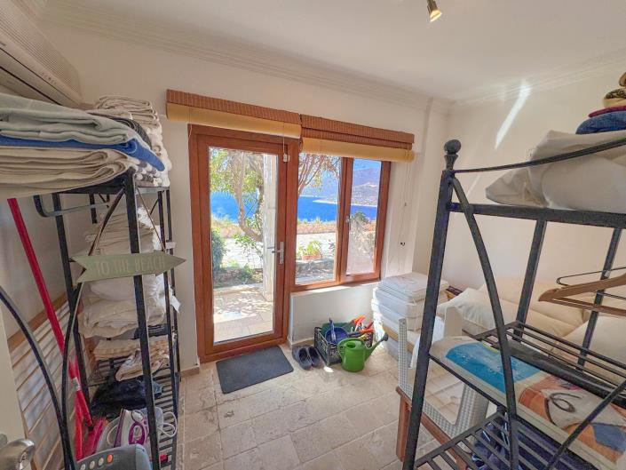 Image No.30-3 Bed Apartment for sale