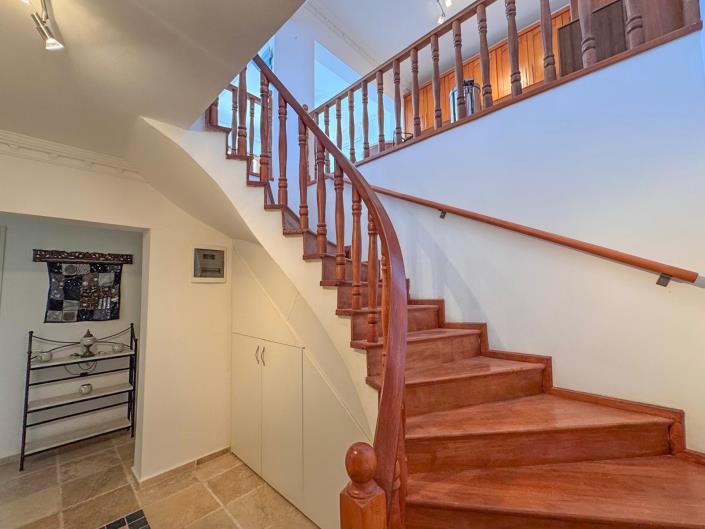 Image No.33-3 Bed Apartment for sale