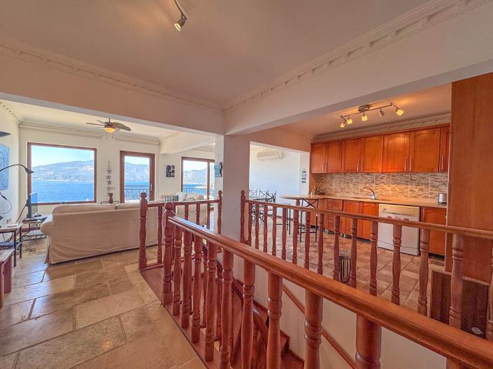 Image No.39-3 Bed Apartment for sale