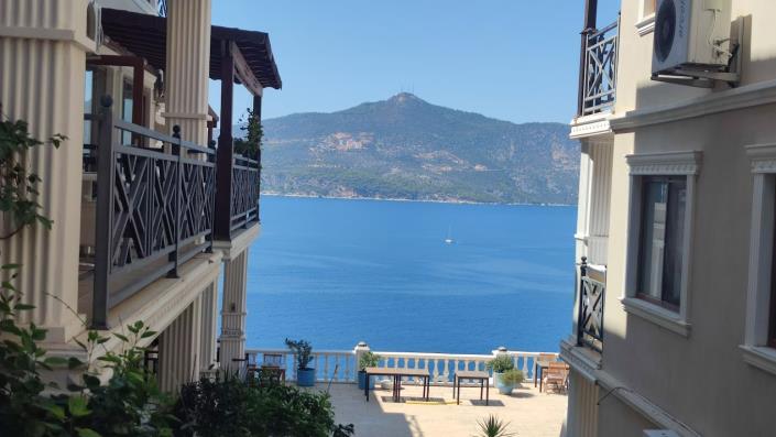 Image No.29-3 Bed Apartment for sale