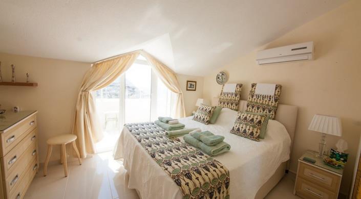 Image No.15-3 Bed Apartment for sale